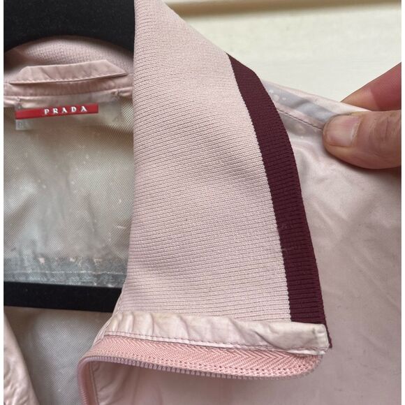 Authentic Prada pink nylon full zipper light jacket. Classic collar trim, Small. - Picture 5 of 11